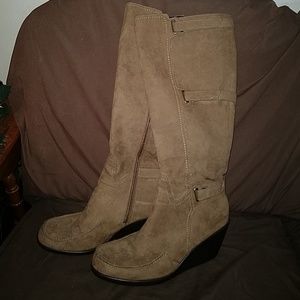 Aersoles Tan Suede Boots - Wide Calf